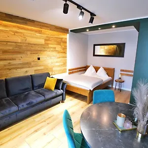 https://willa-lena.szklarskaporebahotels.net